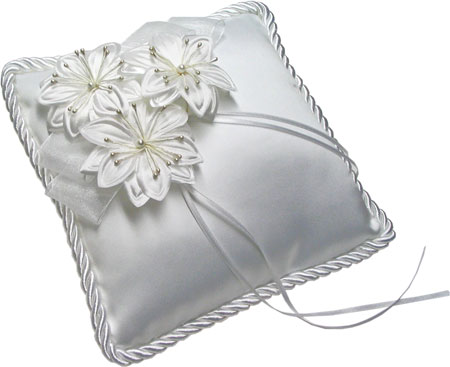 RING CUSHIONS & FLOWER GIRL BASKETS